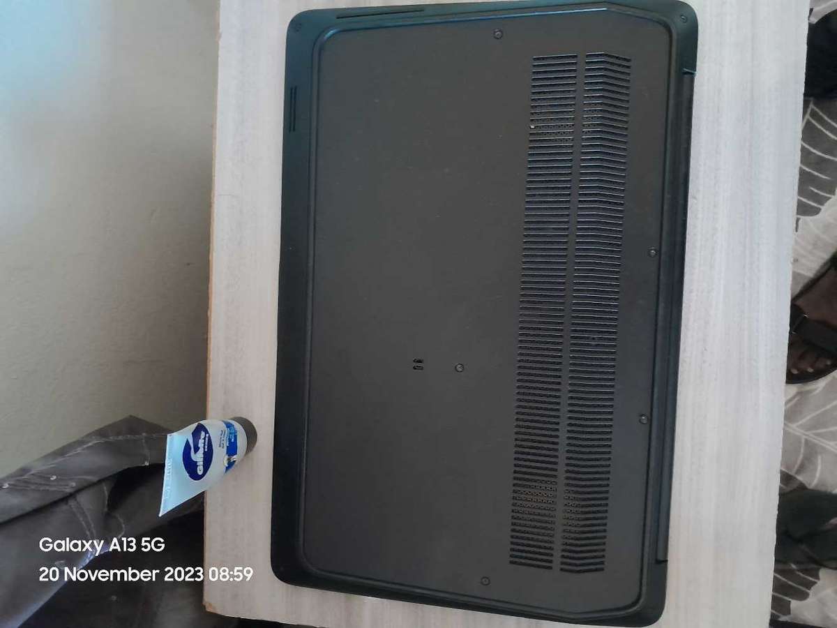 HP Z BOOK 15 G3 core i7 6700HQ 16GB RAM 256GB SSD WORK STATION NOTEBOOK