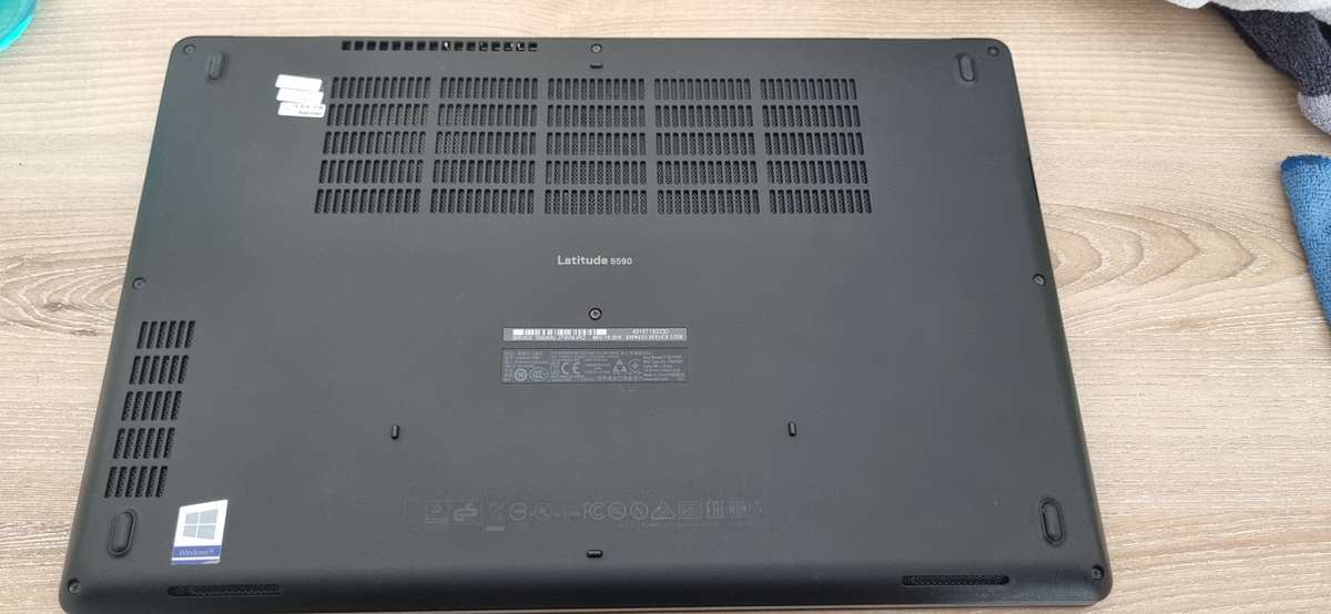 **Bargain**Dell Latitude 5590 12GB RAM 256 GB SSD