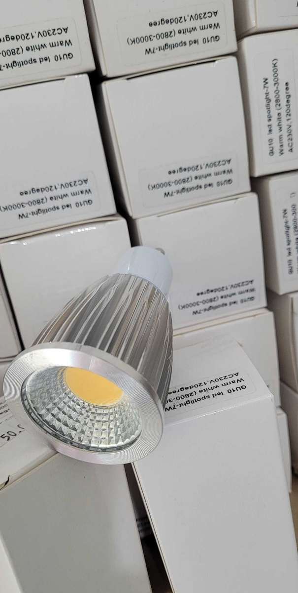 High Quality AC/DC 12v  GU10 Spot Light Bulbs, 7w  (Bid Per Piece)