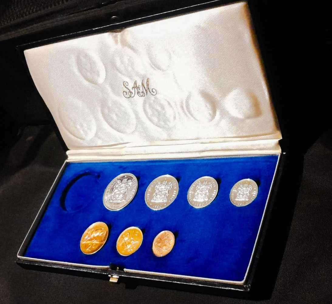 2 x Partial Proof Set coins 1980 for 1 bid