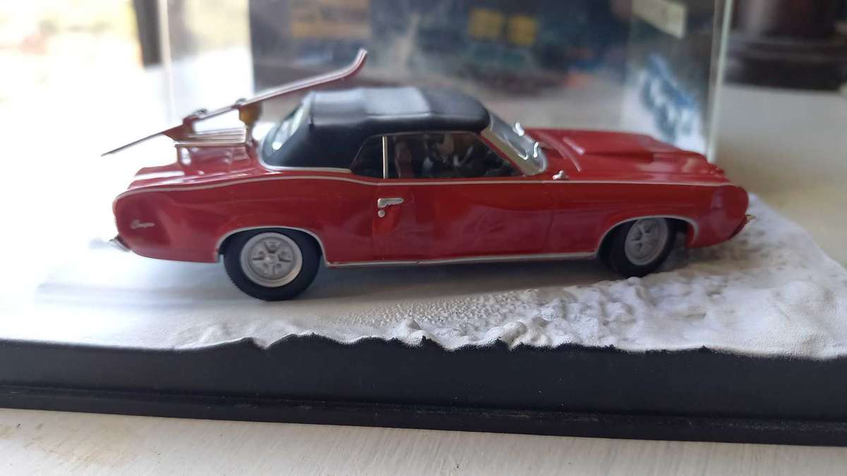 007 Mercury Cougar - On Her Majestys Secret Service