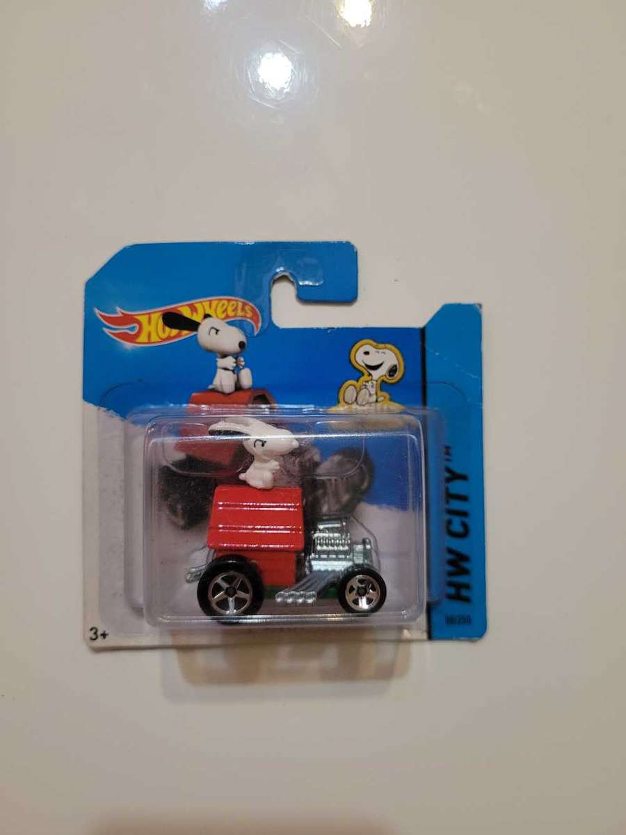 Hotwheels Snoopy