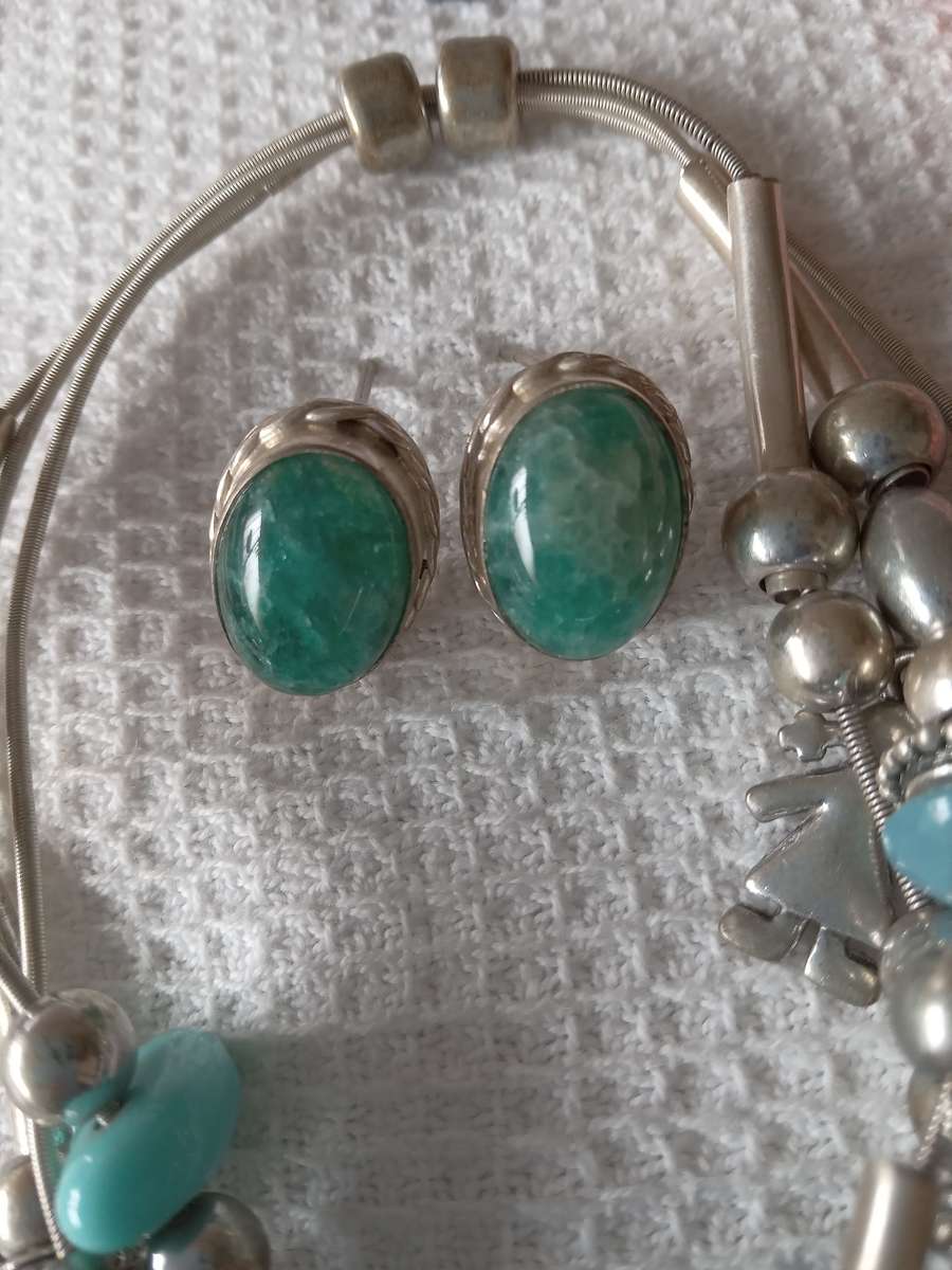 Job Lot Of Costume Jewellery Items And A Genuine Lapis Lazuli Gemstone - (1 bid)