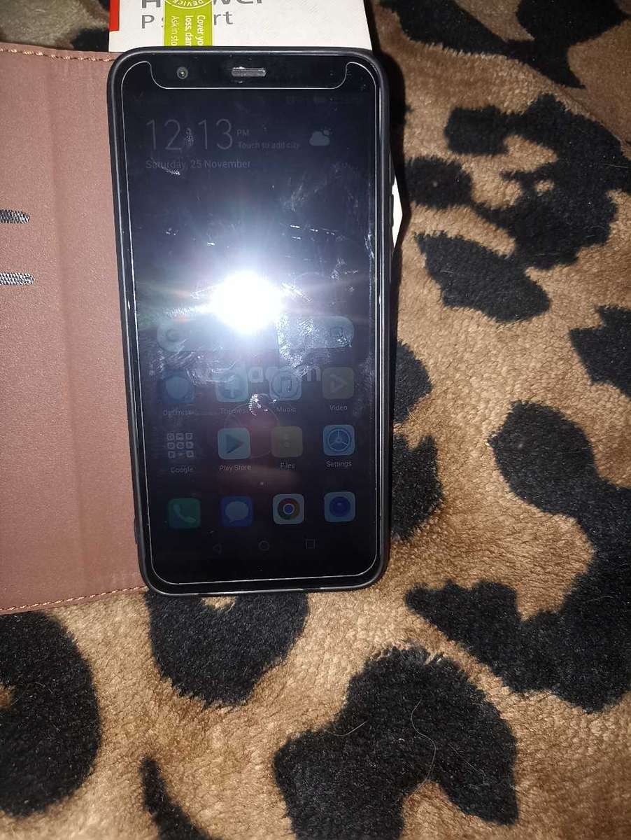 Wow Huawei P smart android phone