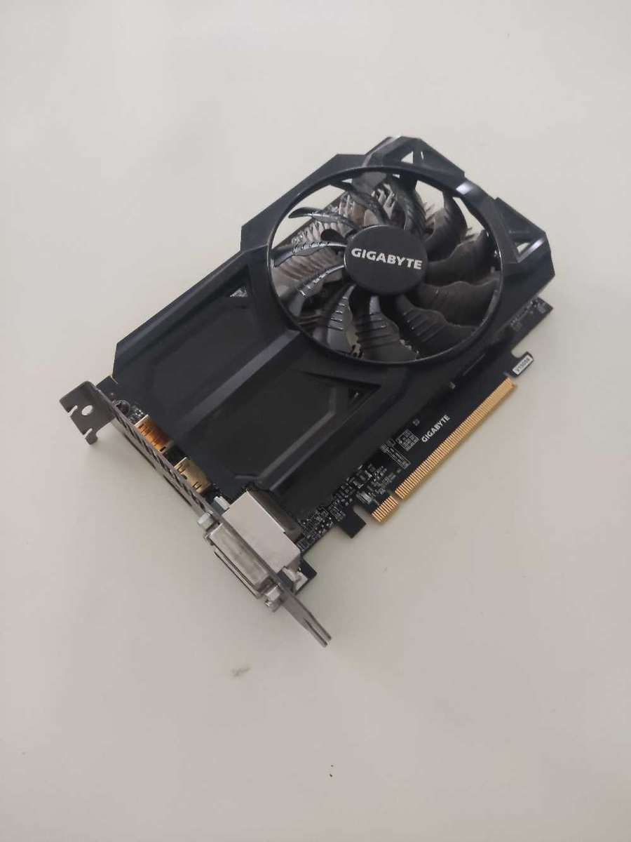 Gigabyte Geforce GTX950 2GB GDDR5 Graphics card**HDMi**6 Pin PCIE power needed