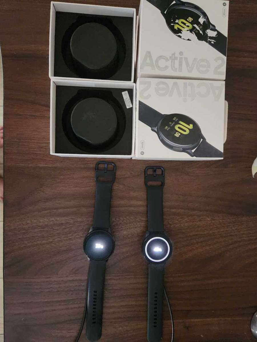 Samsung Galaxy watch active 2 Black 40mm (Used) 2 available