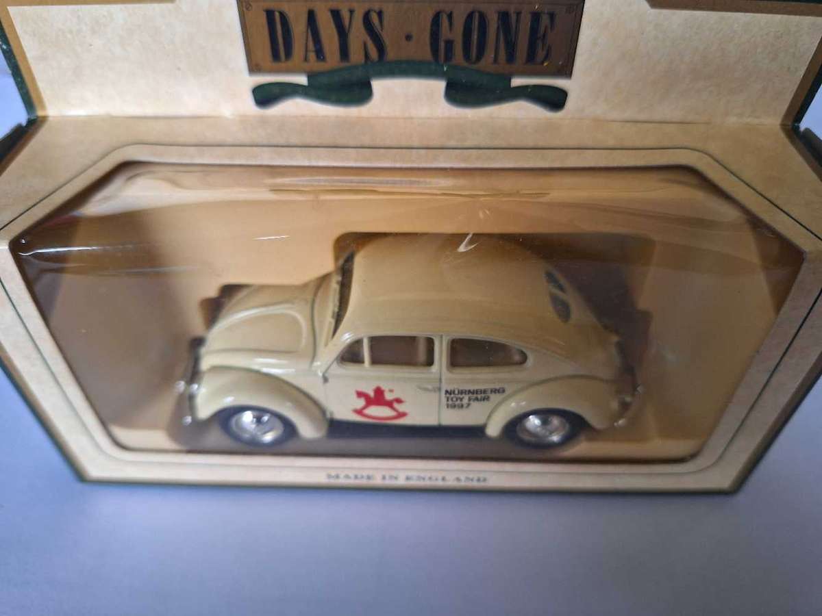 Lledo Days gone vw beetle