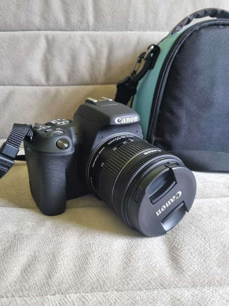 Canon EOS  Rebel SL2/200D