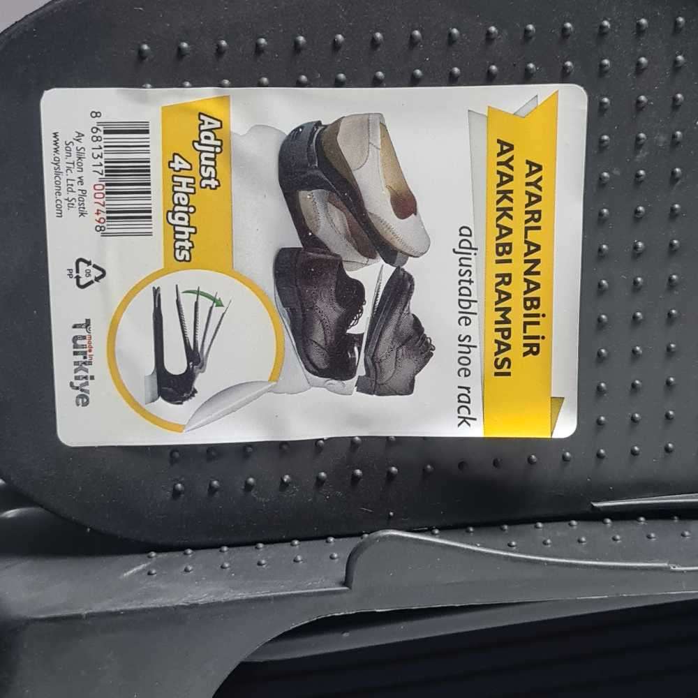 Adjustable Shoe Organizer / Shoe Slots (read)