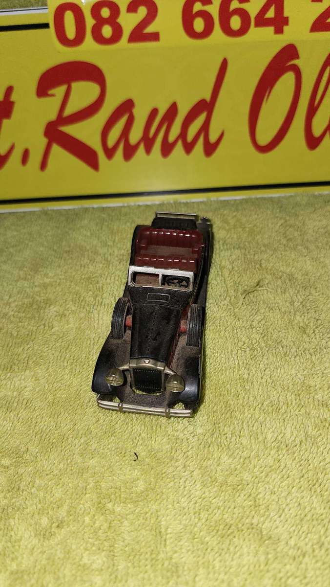 Packard Victoria by Model of Yesteryear