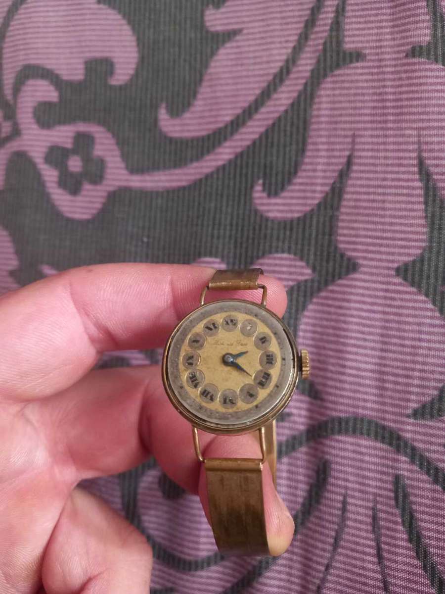 Vintage Manual Watches