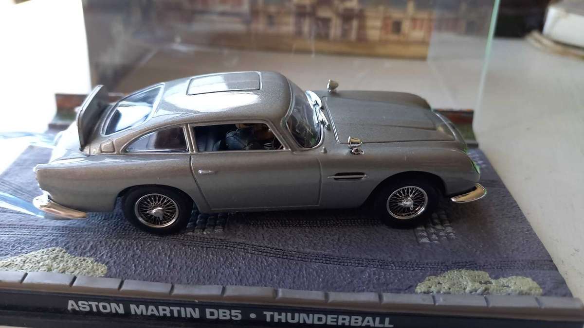 007 Aston Martin DB5 - Thunderball