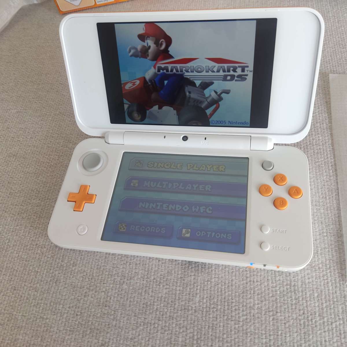 `New` Nintendo 2ds xl Console with original charger +box