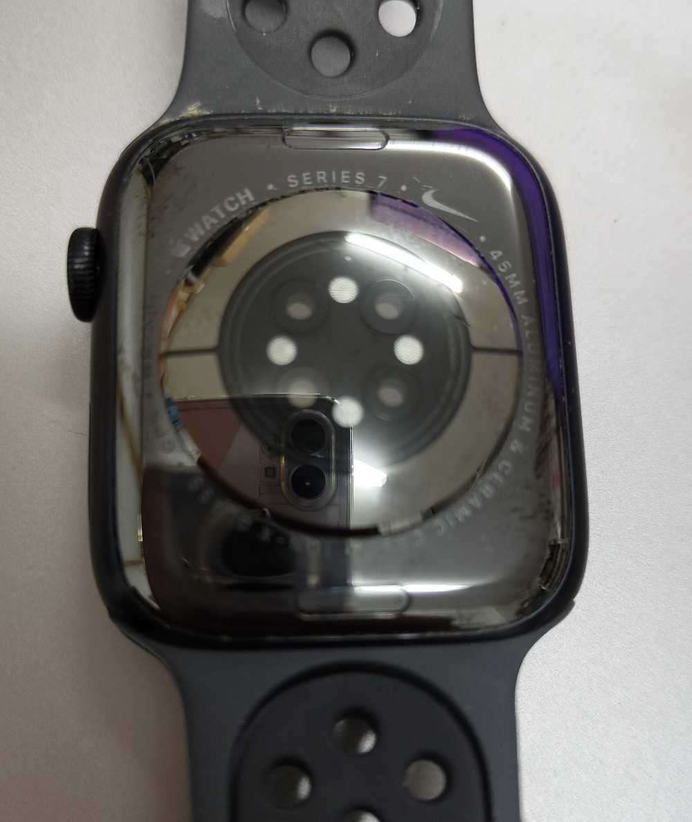Apple Watch series 7 nike 45MM black (Pre Owned)