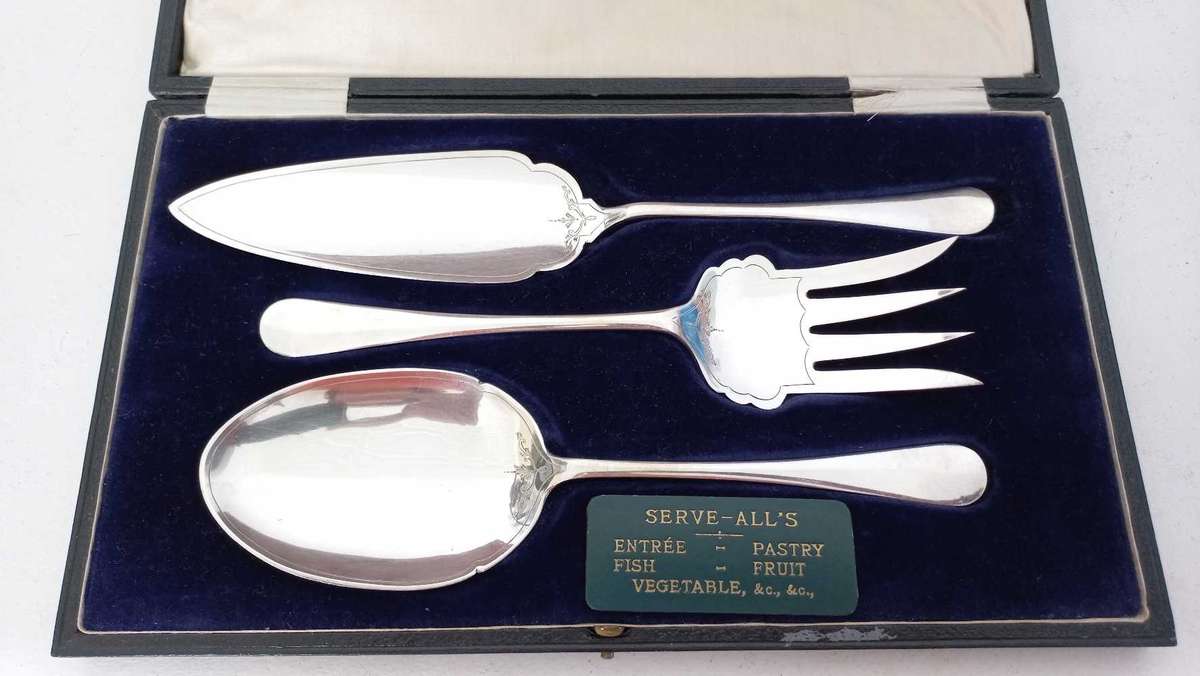 Silver plated Allen & Darwin  servers