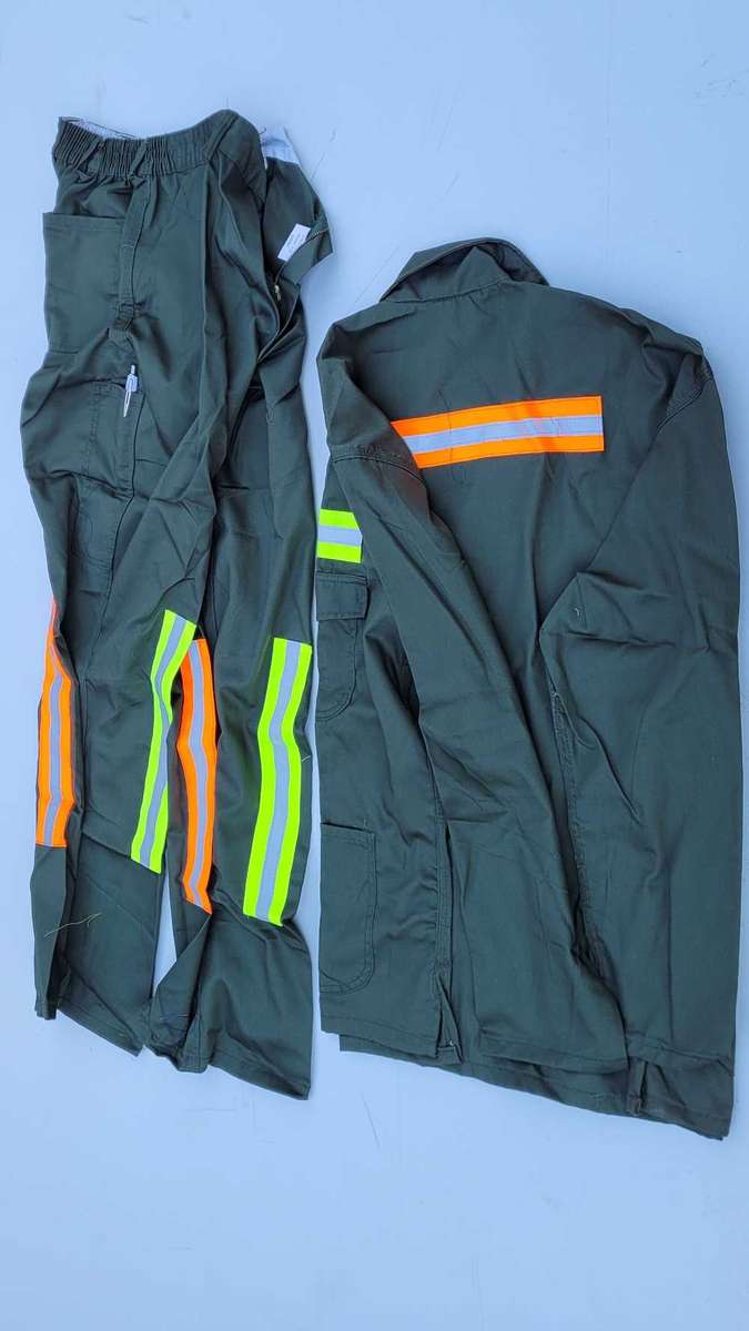 ACID REPELLENT BESLIN Ultra Reflective 2-Piece Work-Suit 87 Chest/77 Waist