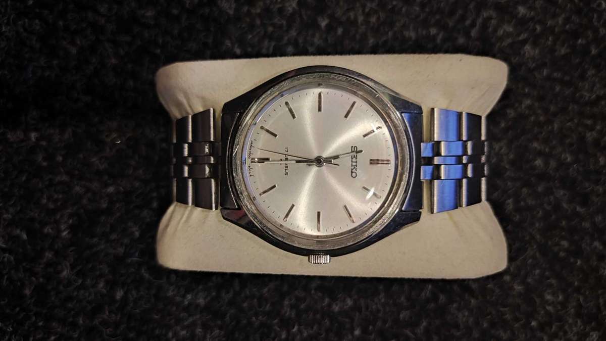 Seiko vintage mechanical watch