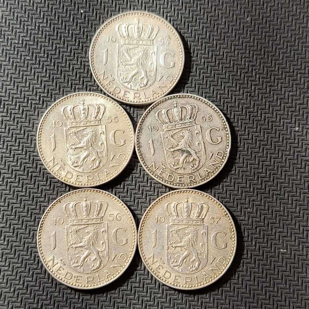 Silver coins, Netherlands, 1 Gulden x 5. One bid takes all