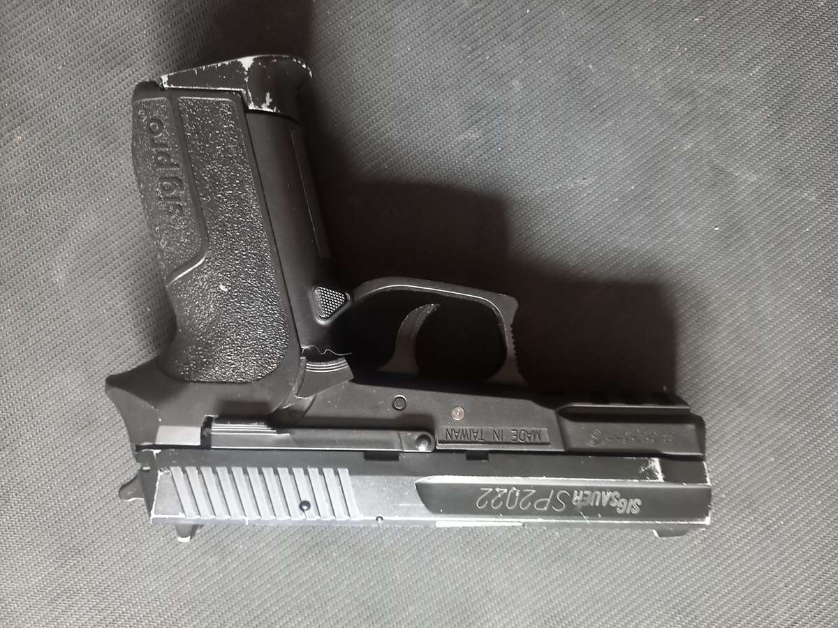CO2 airsoft pistol Sig Sauer SP2022 4.5mm cal.