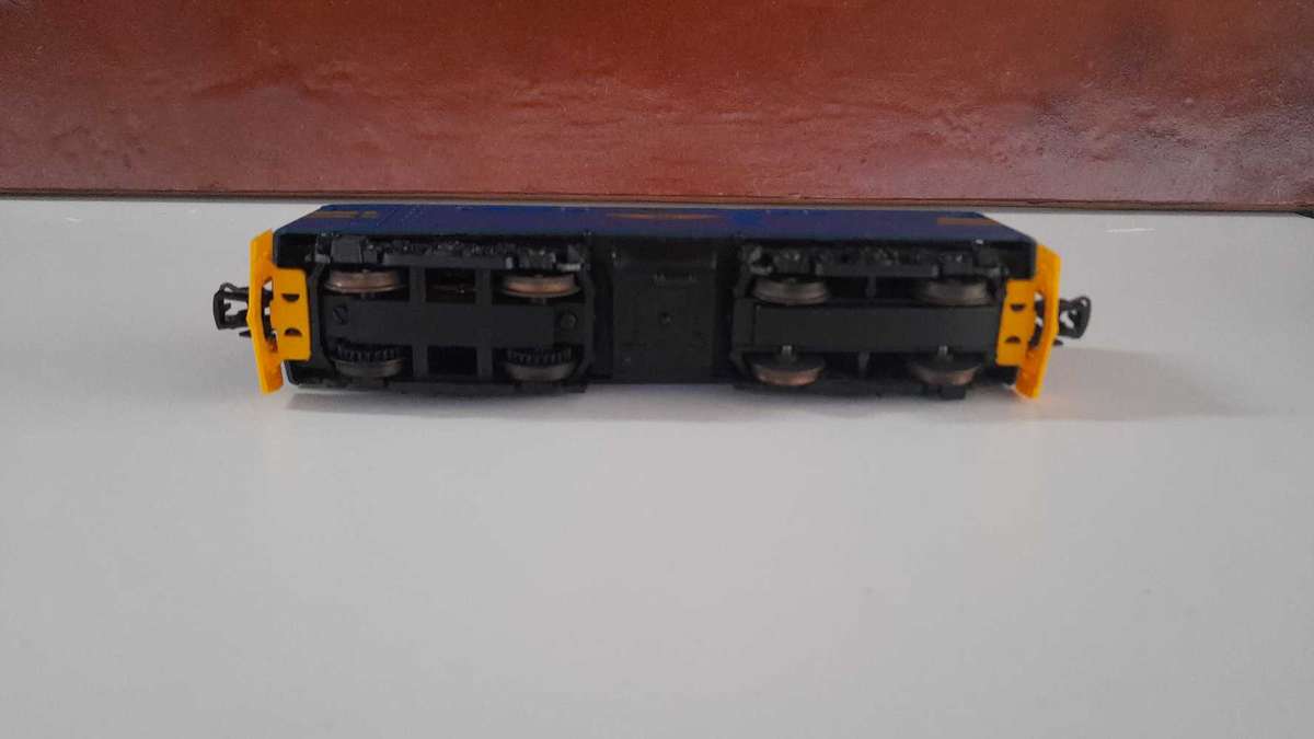 LIMA HO 5E BLUE TRAIN LOCOMOTIVE