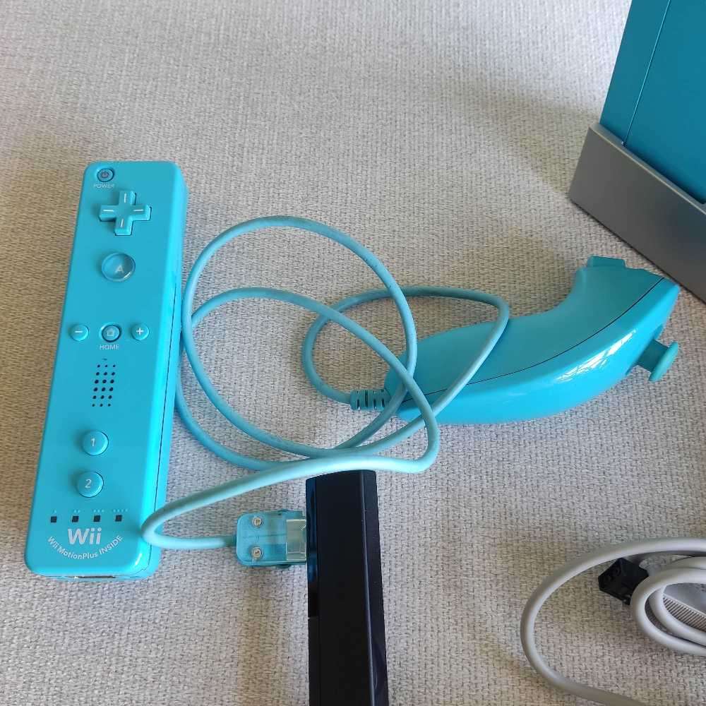 Nintendo Wii console Mario and Sonic at the London 2012 Olympic Games +box