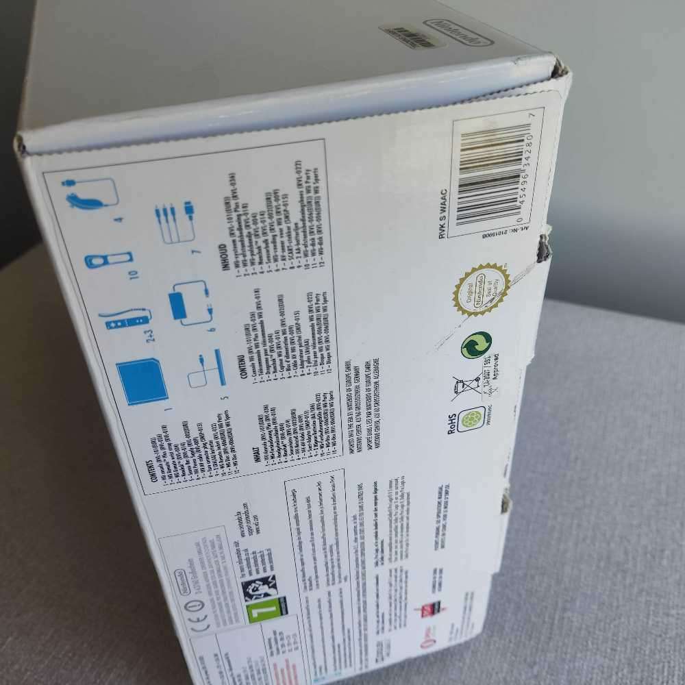 Nintendo Wii Family Edition Wii with Wii party+wii Sports