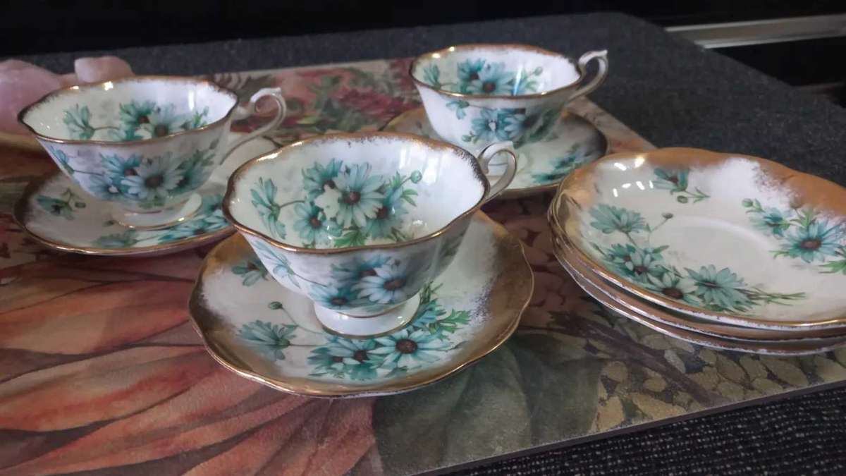 Royal Albert lot