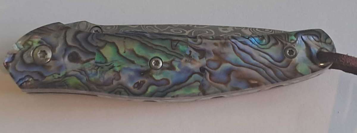 Folding Knife - Damascus Steel & Mother of Pearl