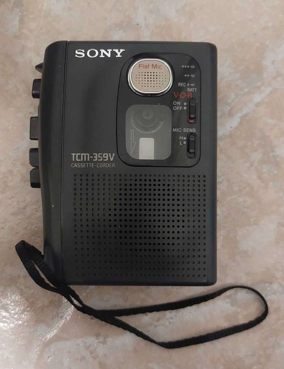 Sony TCM359V Portable Variable Speed Cassette Recorder Working