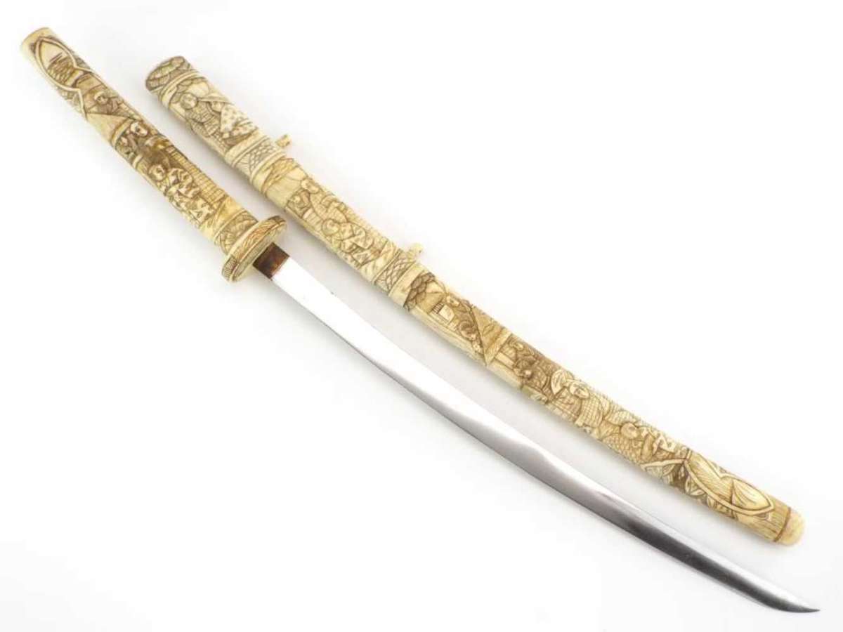 Japanese Katana sword in bone plate 800mm