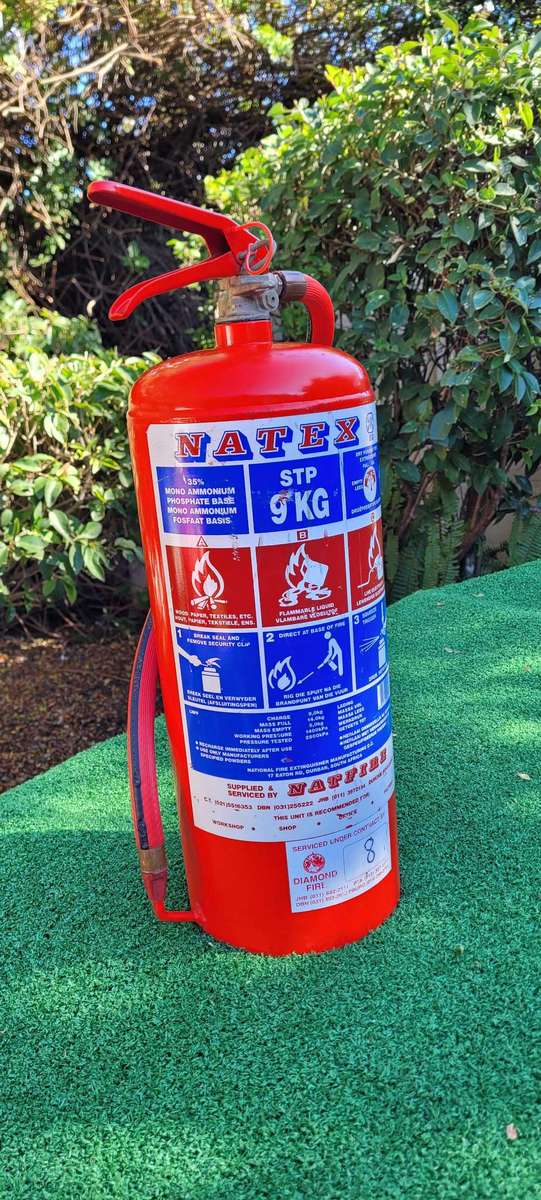 9Kg (Full) Fire Extinguisher (Next Service: 09.08)