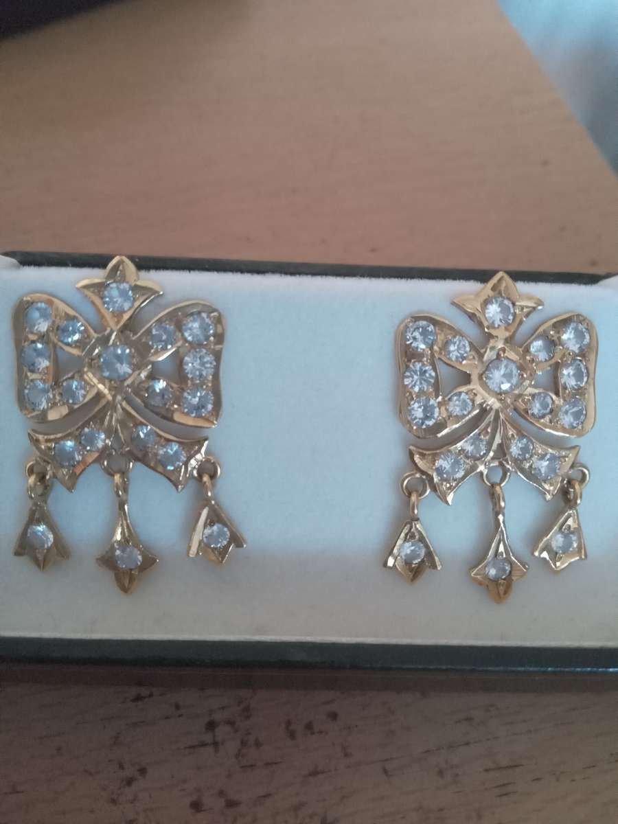 A Pair Of  Antique 18ct Yellow Gold Chandelier Earrings - (8.1g)