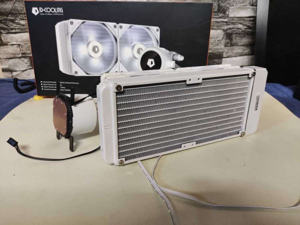 ID-Cooling Frost Flow 240mm AIO CPU Watercooler**Boxed**Intel and AMD Bracket included