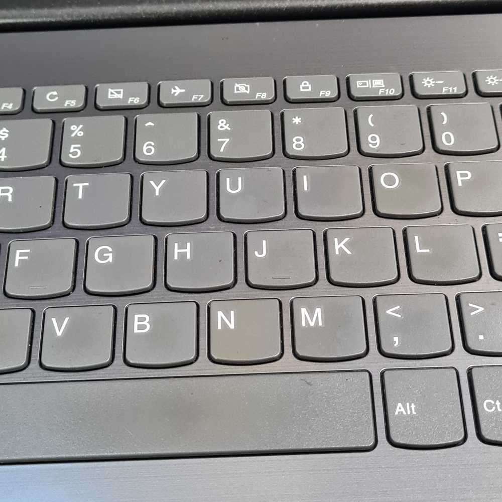 i3 8th generation LENOVO° IdeaPad 330. 8GB ram