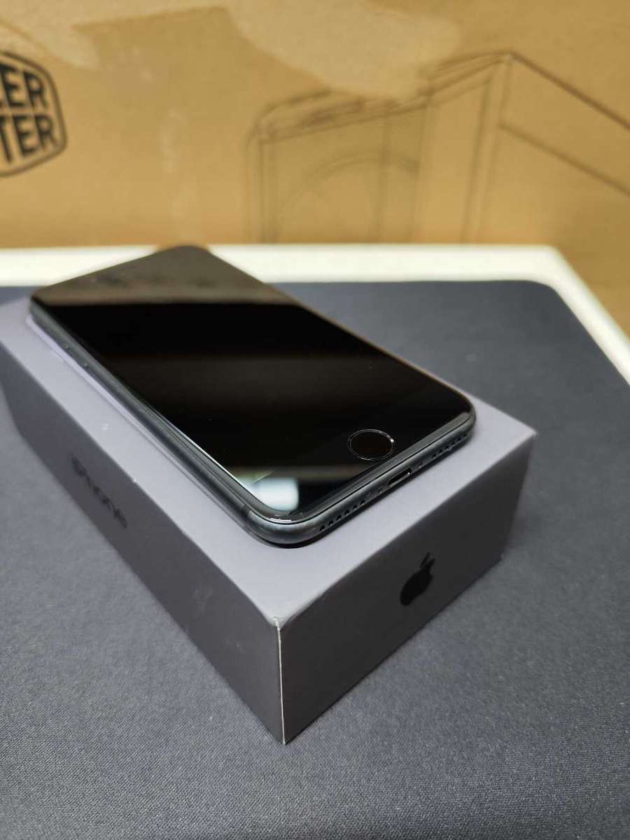 iPhone 8 SPACE GREY 64GB