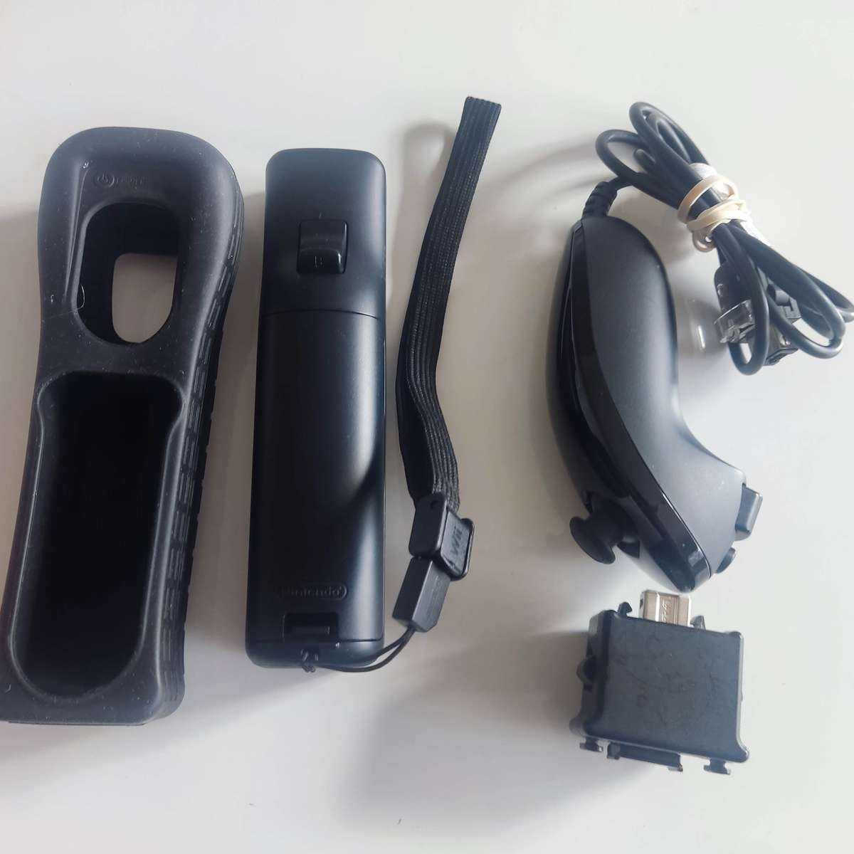 Wii controller +motion plus attachment and nunchuk