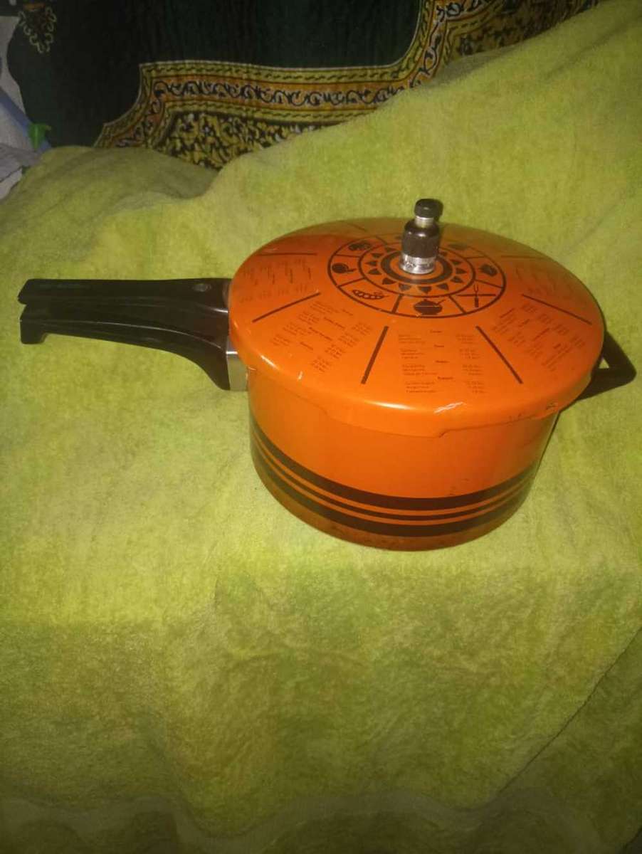 Vintage Tedelex 6 litre Pressure Cooker