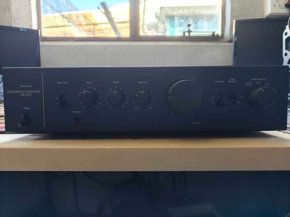 Sansui AU217 vintage amplifier