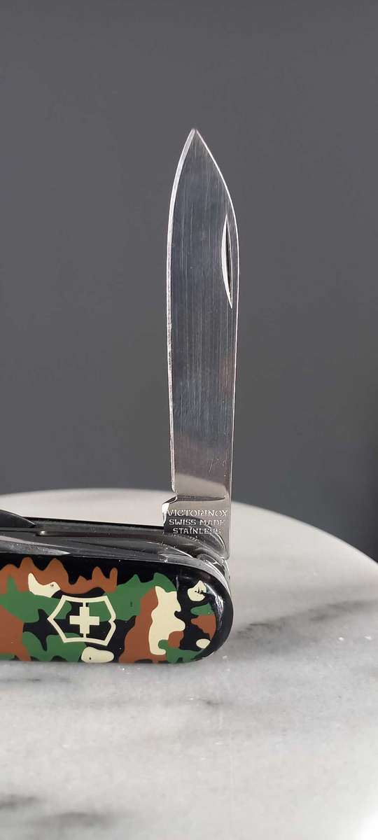 Victorinox pocket knife Multilayers Officers Suisse