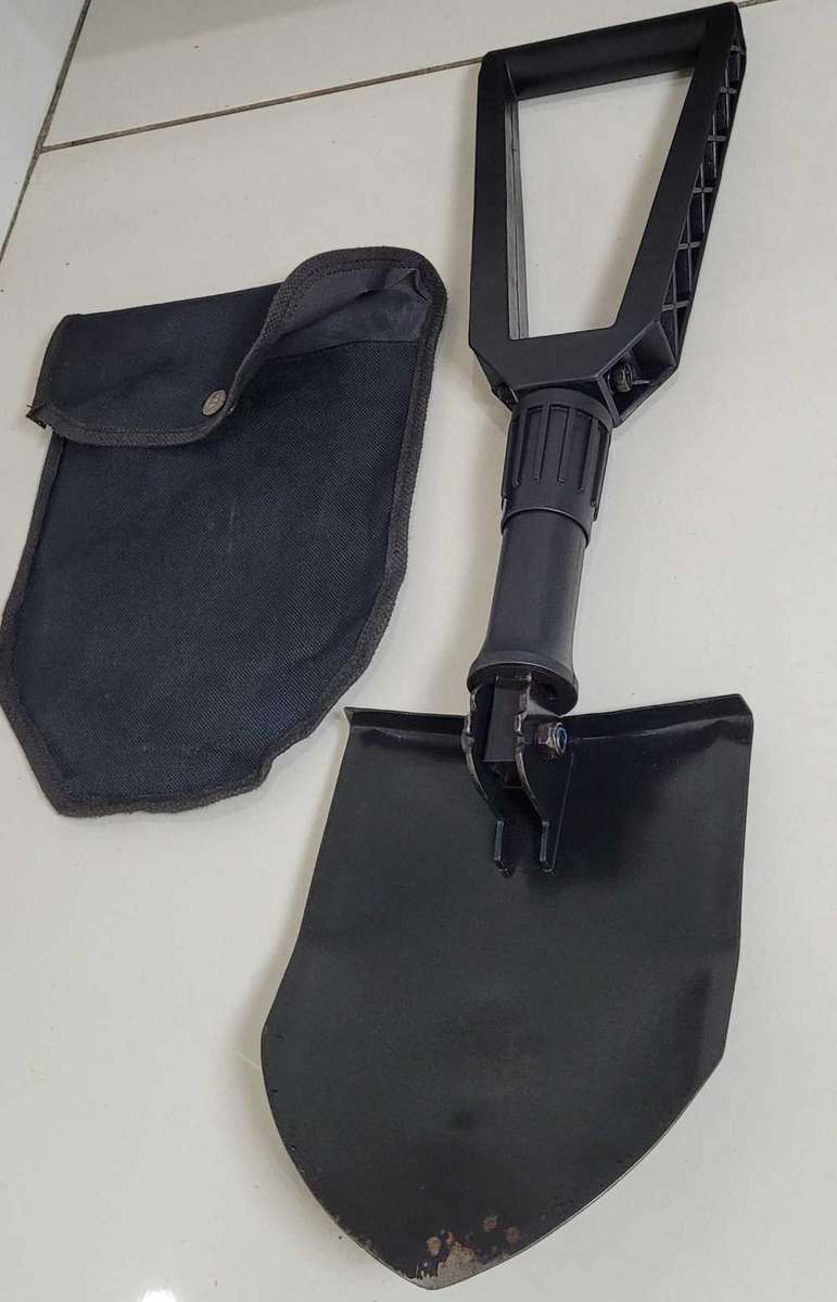 Used Foldable Shovel