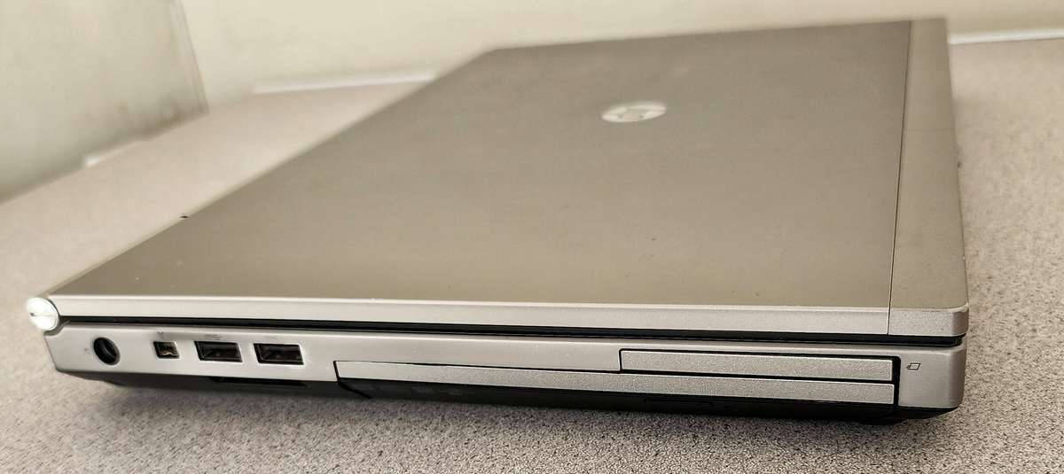HP EliteBook - i5 / 4Gb Ram / 1000Gb HDD / Windows 10