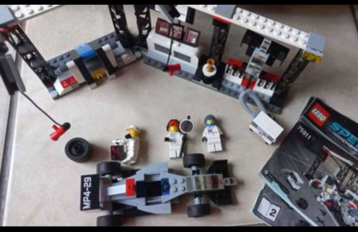 LEGO Speed Champions McLaren Mercedes Pit Stop (75911) - Set retired