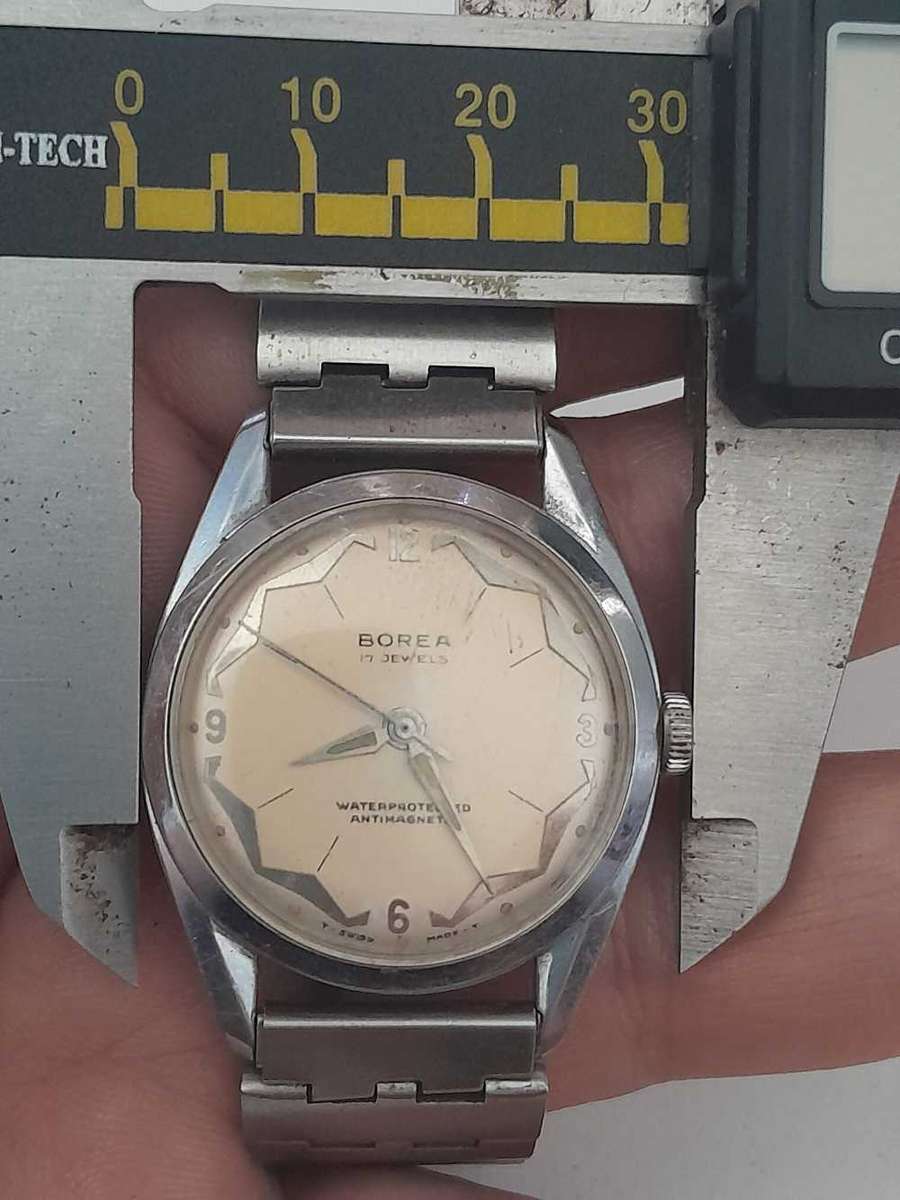 Vintage Borea wind up watch
