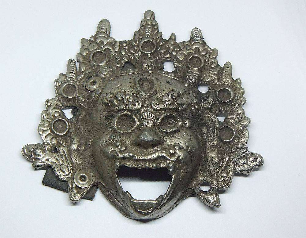 A huge vintage 1980 brutalist mask belt buckle by French designer Jose Cotel - Paris