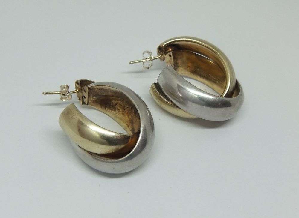AN EXQUISITE AND IMPRESSIVE QUALITY TWO TONED PAIR OF STERLING SILVER EARRINGS WITH BUTTERFLIES !!