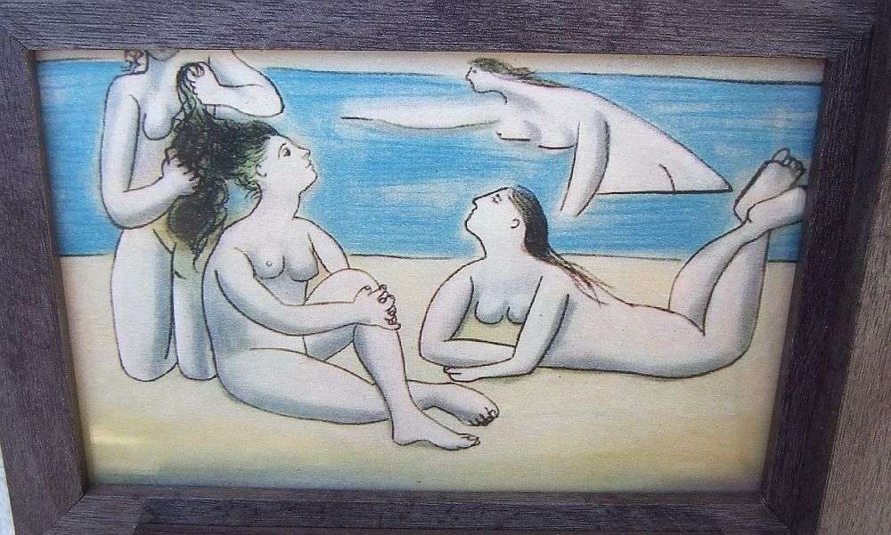 AN AWESOME WALL MOUNTING DEPICTING WORKS BY PICASSO ( PRINTS )