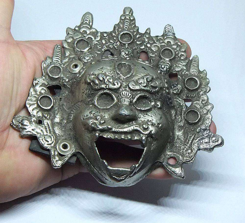 A huge vintage 1980 brutalist mask belt buckle by French designer Jose Cotel - Paris