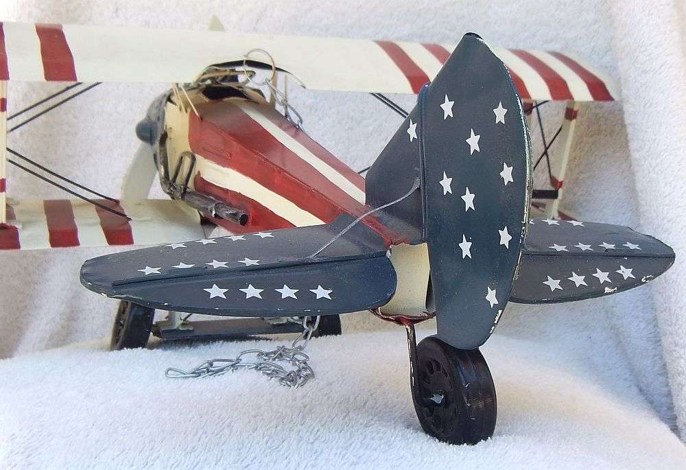 MUST SEE !! AN AWESOME AND BIG HIGHLY DETAILED METAL TIN TYPE FIGHTER PLANE !! WOW !!