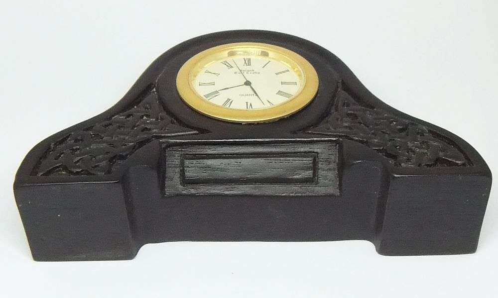 AN AWESOME VINTAGE CELTIC DESIGN DESK CLOCK BY  ISLAND TURF CRAFTS IRELAND - WORKING 100%
