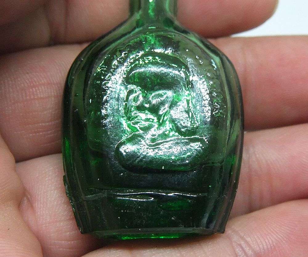A LOVELY LITTLE COLLECTION OF VINTAGE MINIATURE GLASS PERFUME BOTTLES